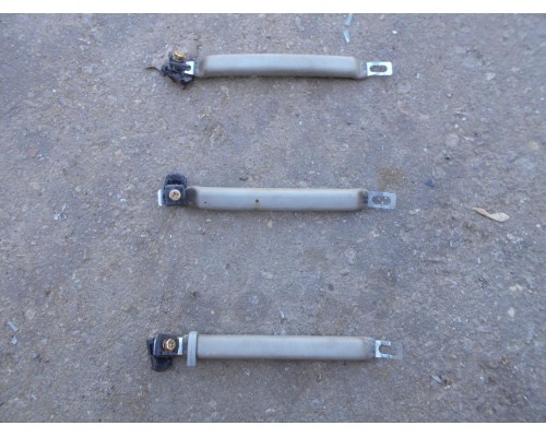 Ручка внутренняя потолочная Hyundai Elantra II J2, J3 1995-2000 (8534033200)- купить на ➦ А50-Авторазбор по цене 150.00р.. Отправка в регионы.
