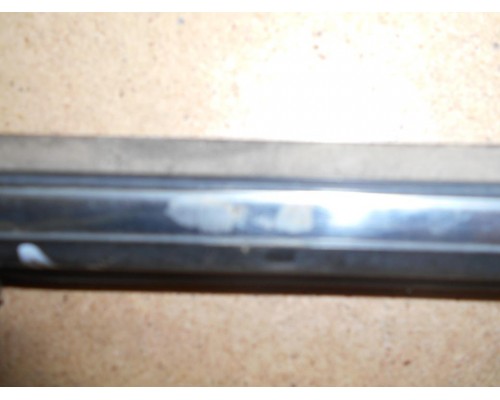 Накладка стекла переднего левого Hyundai Elantra II J2, J3 1995-2000 (8221029000)- купить на ➦ А50-Авторазбор по цене 300.00р.. Отправка в регионы.