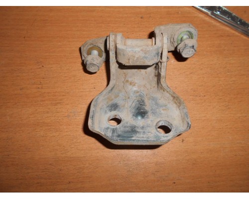 Петля двери передней правой нижняя Hyundai Elantra II J2, J3 1995-2000 (7934029000)- купить на ➦ А50-Авторазбор по цене 300.00р.. Отправка в регионы.