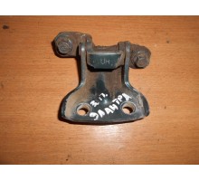 Петля двери задней правой нижняя Hyundai Elantra II J2, J3 1995-2000