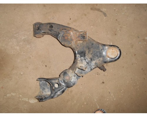 Рычаг передний Toyota Land Cruiser (100) 1998-2007 (4862060010)- купить на ➦ А50-Авторазбор по цене 2000.00р.. Отправка в регионы.