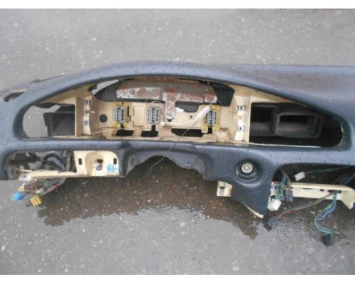 Торпедо Hyundai Sonata III 1993-1998 (8471035000AQ)- купить на ➦ А50-Авторазбор по цене 3500.00р.. Отправка в регионы.