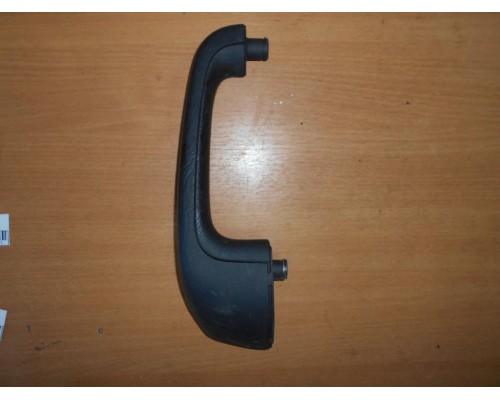 Ручка двери внутренняя Audi 100 [C4] 1991-1994 (4A0867371)- купить на ➦ А50-Авторазбор по цене 450.00р.. Отправка в регионы.