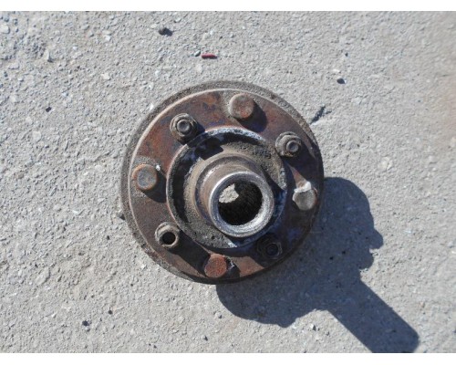 Ступица Hyundai Elantra II J2, J3 1995-2000 (5175029000)- купить на ➦ А50-Авторазбор по цене 800.00р.. Отправка в регионы.