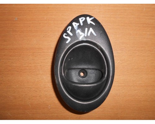 Ручка двери внутренняя Chevrolet Spark 2005-2010 (96601585)- купить на ➦ А50-Авторазбор по цене 100.00р.. Отправка в регионы.