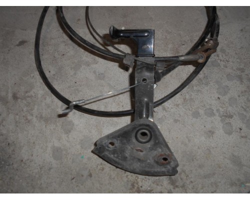 Трос открывания капота Audi 100 [C4] 1991-1994 (443823531A)- купить на ➦ А50-Авторазбор по цене 500.00р.. Отправка в регионы.