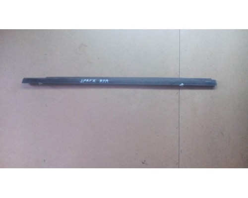 Уплотнитель (наружный) Chevrolet Spark 2005-2010 (96601518)- купить на ➦ А50-Авторазбор по цене 350.00р.. Отправка в регионы.