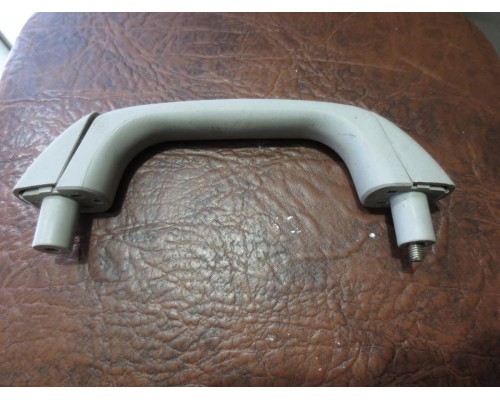 Ручка внутренняя потолочная Lifan X60 2012> (B8215100B32)- купить на ➦ А50-Авторазбор по цене 200.00р.. Отправка в регионы.