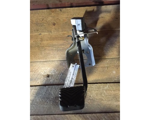 Педаль тормоза Hyundai Solaris/Accent IV 2010-2017 ()- купить на ➦ А50-Авторазбор по цене 800.00р.. Отправка в регионы.