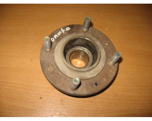 Ступица Hyundai Sonata III 1993-1998 (5271033701)- купить на ➦ А50-Авторазбор по цене 500.00р.. Отправка в регионы.