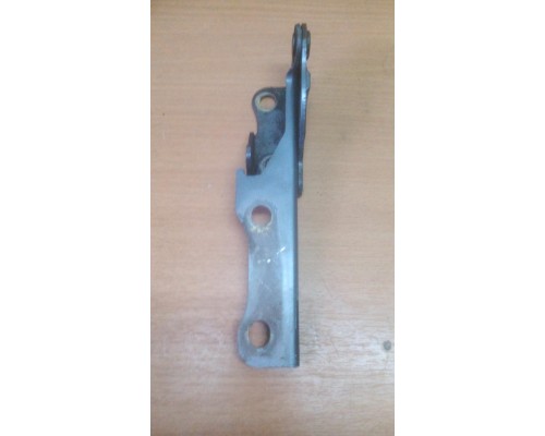 Петля крышки багажника левая/правая Hyundai Accent II +ТАГАЗ 2000-2012 (7921025000)- купить на ➦ А50-Авторазбор по цене 100.00р.. Отправка в регионы.