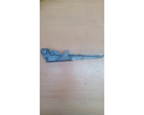 Петля крышки багажника левая/правая Hyundai Accent II +ТАГАЗ 2000-2012 (7921025000)- купить на ➦ А50-Авторазбор по цене 100.00р.. Отправка в регионы.