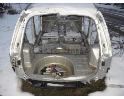 Крыша Ford Fusion 2002-2012 ()- купить на ➦ А50-Авторазбор по цене 5000.00р.. Отправка в регионы.