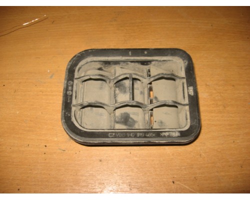 Решетка вентиляционная Audi A3 [8PA] Sportback 2004-2013 (1H0819465E)- купить на ➦ А50-Авторазбор по цене 250.00р.. Отправка в регионы.