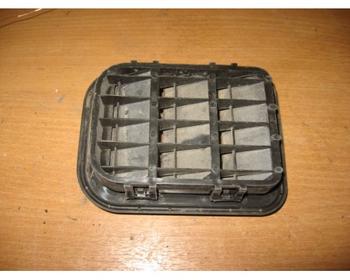 Решетка вентиляционная Audi A3 [8PA] Sportback 2004-2013 (1H0819465E)- купить на ➦ А50-Авторазбор по цене 250.00р.. Отправка в регионы.