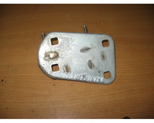 Усилитель торпедо Audi A3 [8PA] Sportback 2004-2013 (8P1857021A)- купить на ➦ А50-Авторазбор по цене 650.00р.. Отправка в регионы.