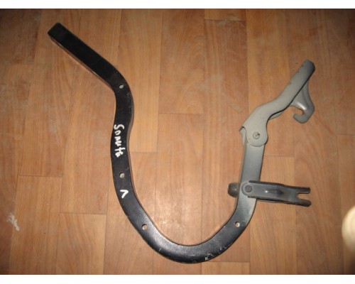 Петля крышки багажника левая/правая Hyundai Sonata III 1993-1998 (7921034000)- купить на ➦ А50-Авторазбор по цене 150.00р.. Отправка в регионы.