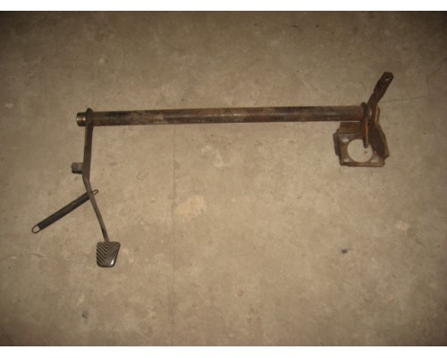 Педаль тормоза Hyundai Sonata III 1993-1998 (3281034001)- купить на ➦ А50-Авторазбор по цене 450.00р.. Отправка в регионы.