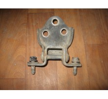 Петля двери передней правой верхняя Hyundai Sonata III 1993-1998