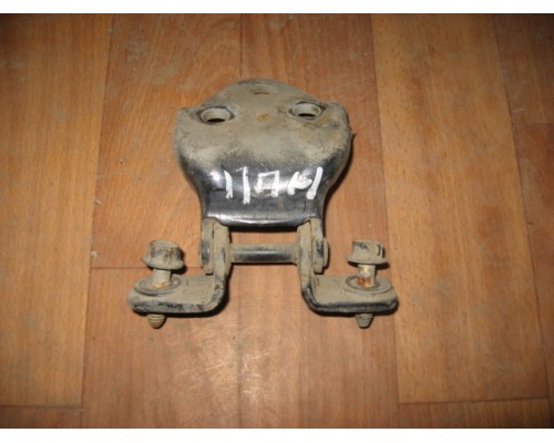 Петля двери передней правой нижняя Hyundai Sonata III 1993-1998 (7931034000)- купить на ➦ А50-Авторазбор по цене 150.00р.. Отправка в регионы.