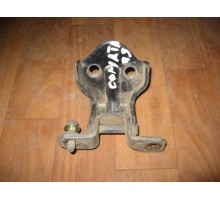 Петля двери задней правой нижняя Hyundai Sonata III 1993-1998