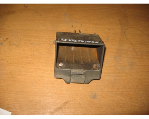 Пепельница Mazda 626 (GD) 1987-1992 (GJ21-90-182)- купить на ➦ А50-Авторазбор по цене 100.00р.. Отправка в регионы.