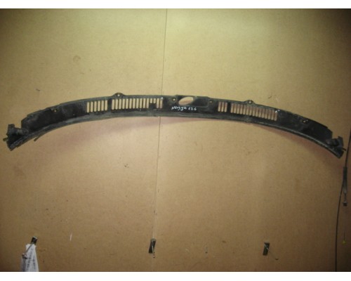 Решетка стеклоочистителя (планка под лобовое стекло) Mazda 626 (GD) 1987-1992 (GJ21-50-6B4)- купить на ➦ А50-Авторазбор по цене 450.00р.. Отправка в регионы.