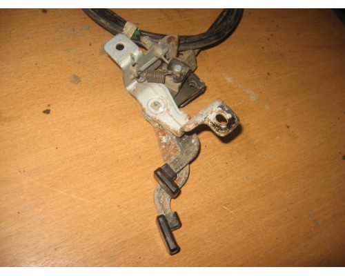 Ручка открывания багажника Mazda 626 (GD) 1987-1992 (GJ21-56-860A)- купить на ➦ А50-Авторазбор по цене 300.00р.. Отправка в регионы.