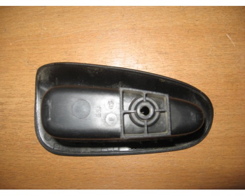 Ручка двери внутренняя Peugeot 206 1998-2012 (932852)- купить на ➦ А50-Авторазбор по цене 100.00р.. Отправка в регионы.