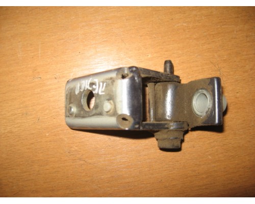 Петля двери задней правой верхняя Peugeot 206 1998-2012 (9181C9)- купить на ➦ А50-Авторазбор по цене 200.00р.. Отправка в регионы.