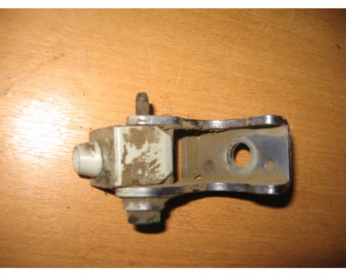 Петля двери задней правой верхняя Peugeot 206 1998-2012 (9181C9)- купить на ➦ А50-Авторазбор по цене 200.00р.. Отправка в регионы.