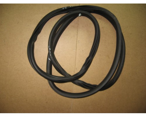 Уплотнитель (внутри) Volkswagen Touareg 2010-2018 (7P0867367E)- купить на ➦ А50-Авторазбор по цене 1050.00р.. Отправка в регионы.