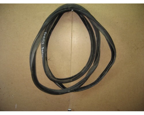 Уплотнитель багажника Volkswagen Touareg 2010-2018 (7P6827705A)- купить на ➦ А50-Авторазбор по цене 2700.00р.. Отправка в регионы.