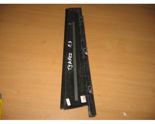 Накладка (кузов наружние) двери Volkswagen Touareg 2010-2018 (7P6839902C)- купить на ➦ А50-Авторазбор по цене 800.00р.. Отправка в регионы.