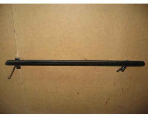 Уплотнитель стекла задней двери внутренний Volkswagen Touareg 2010-2018 (7P0839471C)- купить на ➦ А50-Авторазбор по цене 600.00р.. Отправка в регионы.