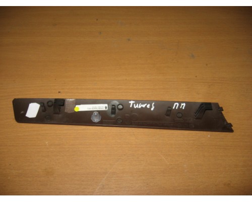 Накладка декоративная Volkswagen Touareg 2010-2018 (7P6867440)- купить на ➦ А50-Авторазбор по цене 2650.00р.. Отправка в регионы.