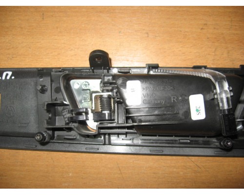 Ручка двери внутренняя Volkswagen Touareg 2010-2018 (7P6867470D)- купить на ➦ А50-Авторазбор по цене 3000.00р.. Отправка в регионы.