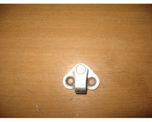 Ответная часть замка двери Peugeot 206 1998-2012 (916439)- купить на ➦ А50-Авторазбор по цене 100.00р.. Отправка в регионы.