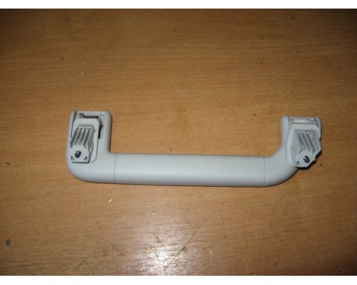 Ручка внутренняя потолочная Volkswagen Touareg 2010-2018 (7P0857607A Y20)- купить на ➦ А50-Авторазбор по цене 1950.00р.. Отправка в регионы.