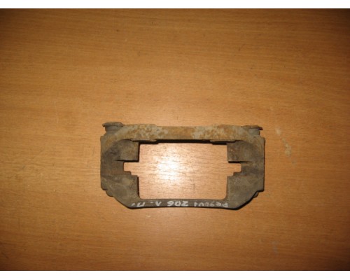 Скоба суппорта Peugeot 206 1998-2012 (440496)- купить на ➦ А50-Авторазбор по цене 700.00р.. Отправка в регионы.