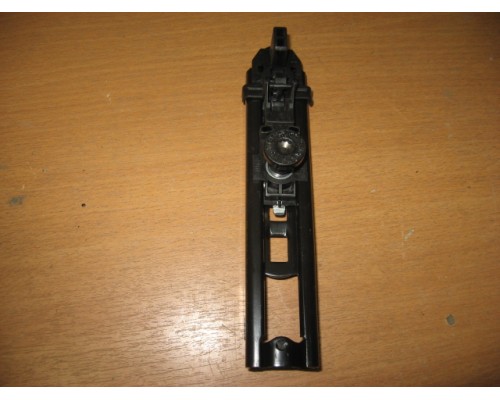 Регулятор высоты ремня безопасности Volkswagen Touareg 2010-2018 (3C8857819)- купить на ➦ А50-Авторазбор по цене 1300.00р.. Отправка в регионы.