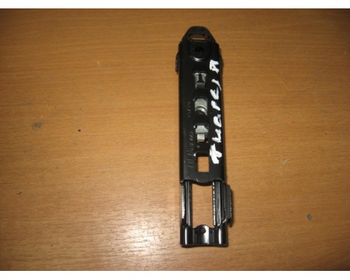 Регулятор высоты ремня безопасности Volkswagen Touareg 2010-2018 (3C8857819)- купить на ➦ А50-Авторазбор по цене 1300.00р.. Отправка в регионы.