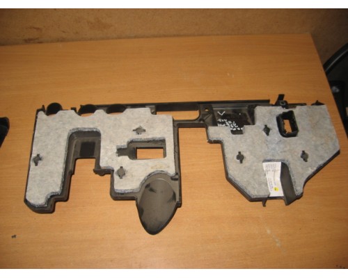 Накладка декоративная Volkswagen Touareg 2010-2018 (7P1863081)- купить на ➦ А50-Авторазбор по цене 1800.00р.. Отправка в регионы.