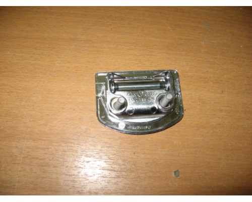 Ручка коврика багажника Volkswagen Touareg 2010-2018 (1K0864203)- купить на ➦ А50-Авторазбор по цене 300.00р.. Отправка в регионы.