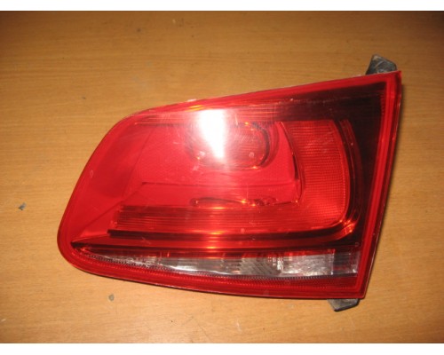 Фонарь задний внутренний Volkswagen Touareg 2010-2018 (7P6945094A)- купить на ➦ А50-Авторазбор по цене 3100.00р.. Отправка в регионы.