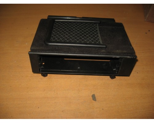 Рамка магнитолы Volkswagen Touareg 2010-2018 (7P6858408)- купить на ➦ А50-Авторазбор по цене 1050.00р.. Отправка в регионы.