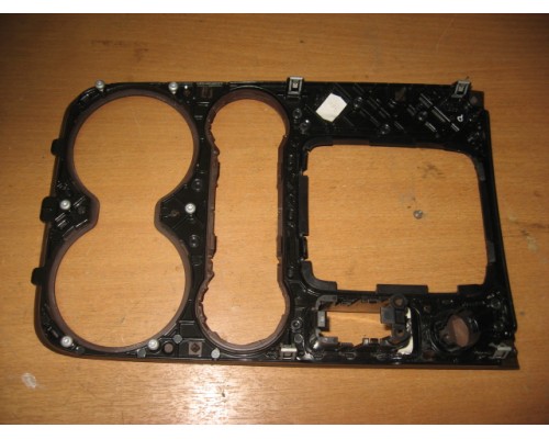 Накладка декоративная Volkswagen Touareg 2010-2018 (7P2863212G MN3)- купить на ➦ А50-Авторазбор по цене 3100.00р.. Отправка в регионы.