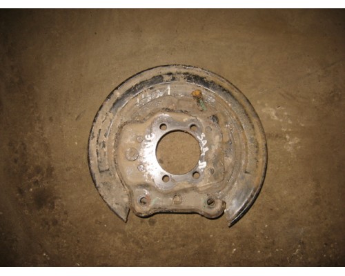 Щит опорный Hyundai Elantra III XD 2000-2010 ()- купить на ➦ А50-Авторазбор по цене 600.00р.. Отправка в регионы.