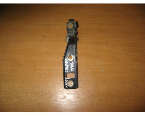 Петля капота левая/правая Volkswagen Golf IV/Bora 1997-2005 (1J0823302A)- купить на ➦ А50-Авторазбор по цене 500.00р.. Отправка в регионы.