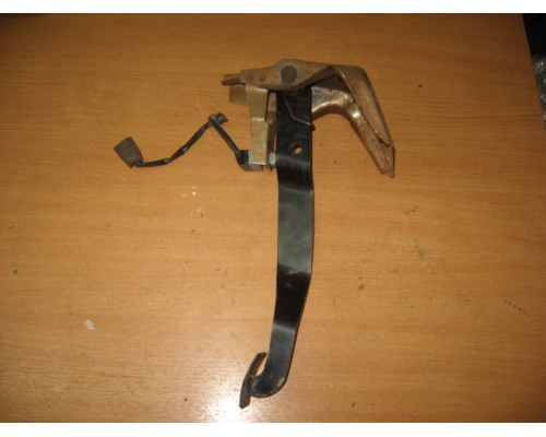 Педаль тормоза Hyundai Accent II +ТАГАЗ 2000-2012 (3281025020)- купить на ➦ А50-Авторазбор по цене 300.00р.. Отправка в регионы.